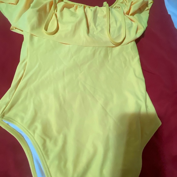 Yellow Off-Shoulder Swimsuit - Picture 5 of 11